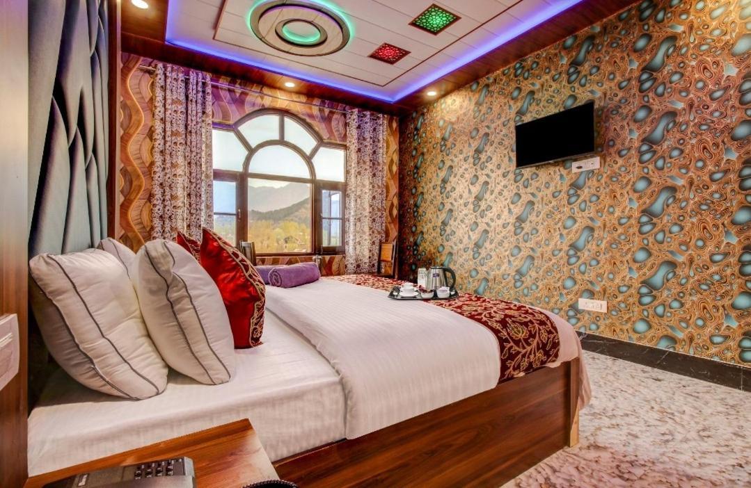 Hotel Royal Hameed Srinagar  Bagian luar foto