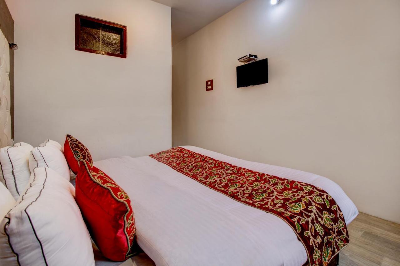 Hotel Royal Hameed Srinagar  Bagian luar foto
